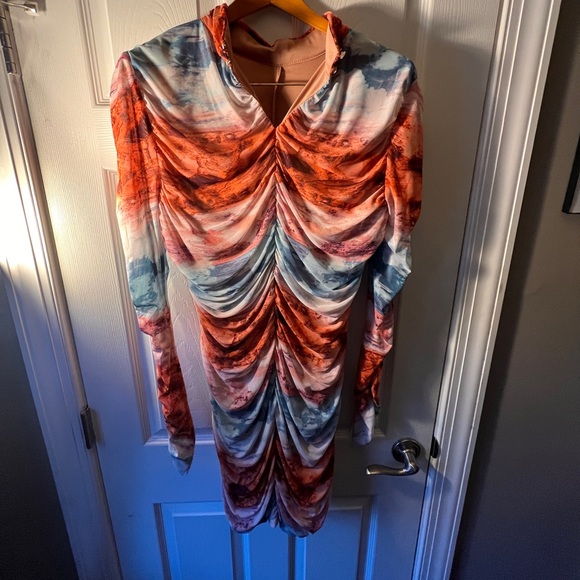 Dress - Picture 2 of 3